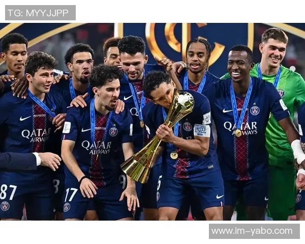 巴黎圣日耳曼今夜抵达多哈全力备战洲际杯赛事