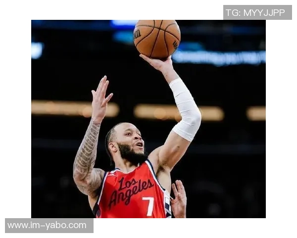 海兰德替补表现出色16分钟内狂砍14分3助攻三分球命中率高达667