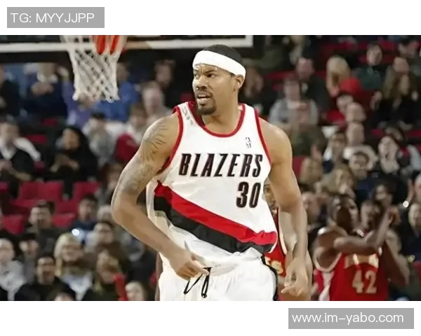 霍华德称赞拉希德华莱士与鲨鱼技术高超并称帕金斯防守能力出众