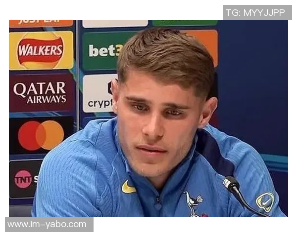 舍伍德认为曼联应关注健康的范德芬签约机会,众多球队也在关注他 舍伍德认为曼联应关注健康的范德芬签约机会,众多球队也在关注他