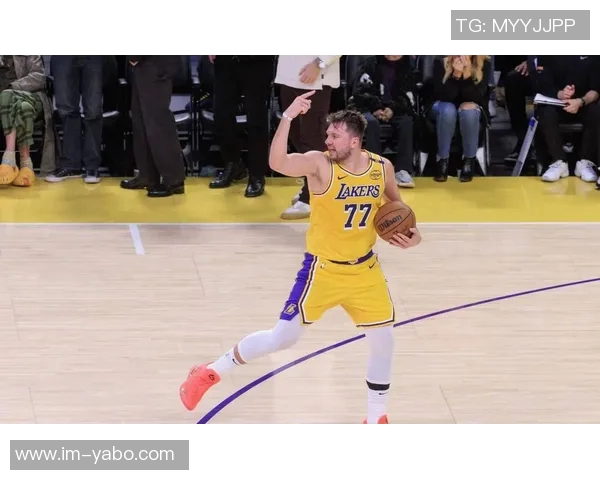 东契奇狂砍49分11板8助表现惊艳Skip质疑上赛季季后赛为何未能现身